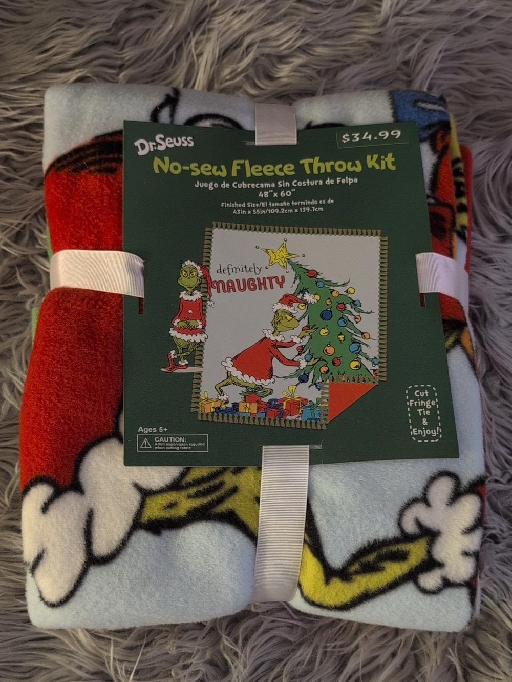 NWT Grinch Blanket Kit